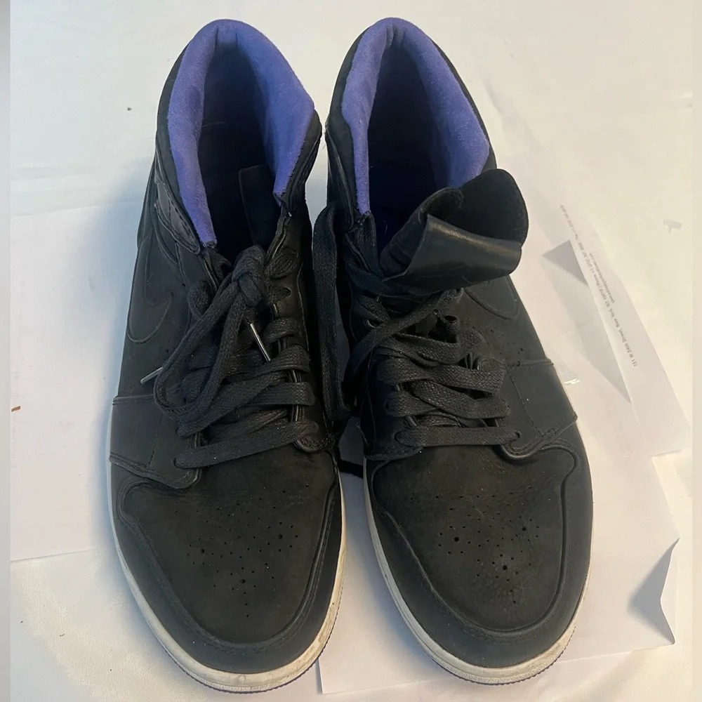 Nike Air Jordan Black and Purple Men's Shoes - Picture 4 of 4
